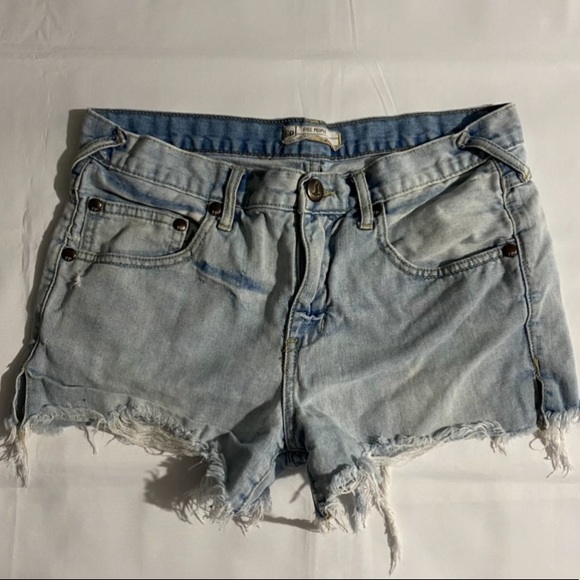 Free People Distressed Jean Shorts - Picture 1 of 11